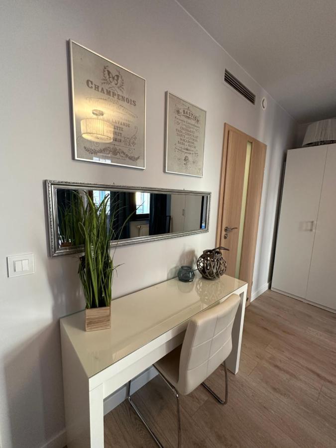 Apartament Centrum Krawiecka 2 Вроцлав Екстериор снимка